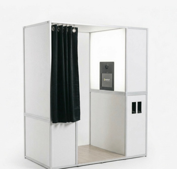 Four Frames Photo Booth - Photographers - Victoria, Vancouver Island (photo 5)