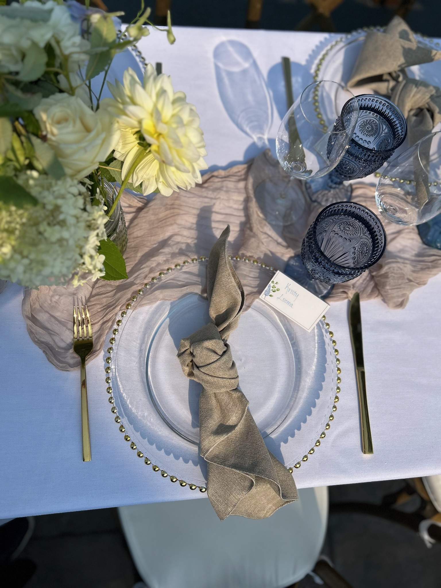 Golden Hour Events - Wedding Planners / Coordinators - Nanaimo, Vancouver Island (photo 2)