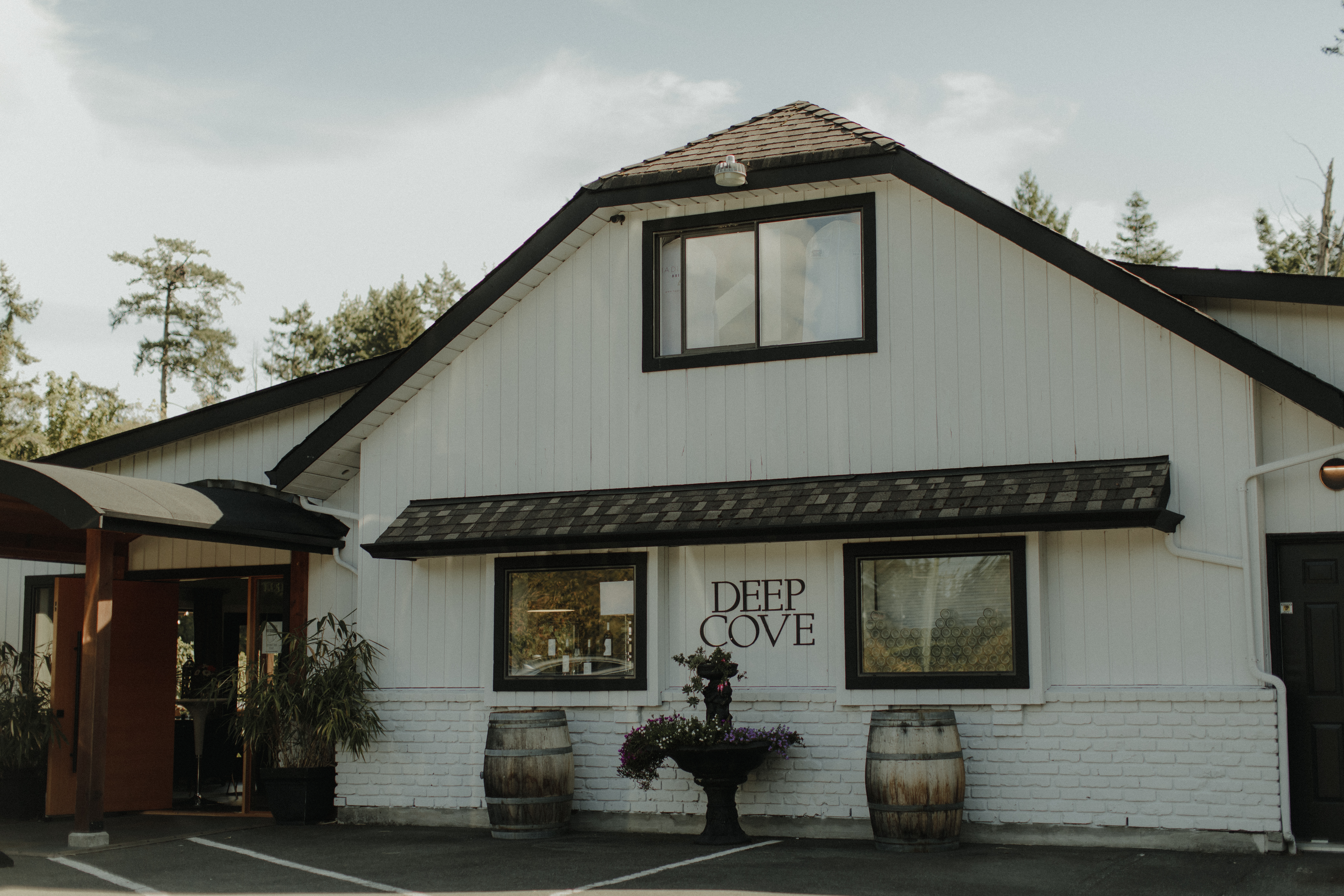 Deep Cove Winery