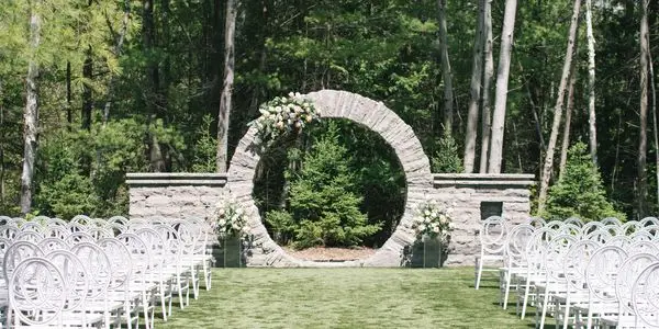 Three Feathers Terrace - Venues - Barrie, Ontario (photo 3)