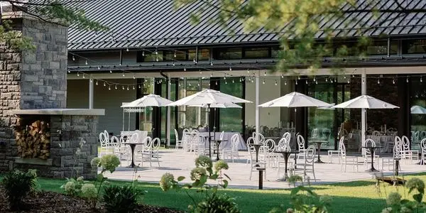 Three Feathers Terrace - Venues - Barrie, Ontario (photo 5)