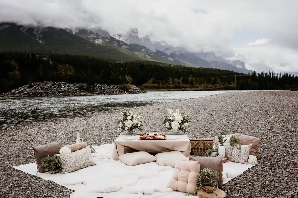 Captivating Occasions Inc. - Wedding Planners / Coordinators - Banff, Alberta (photo 1)