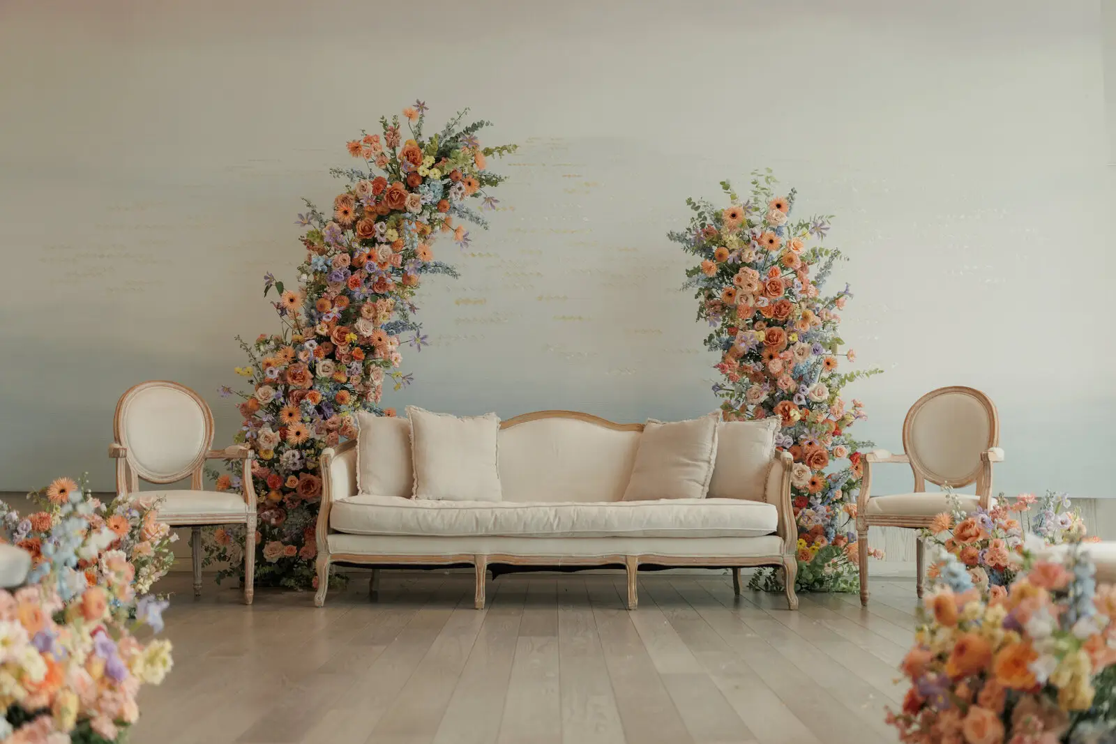 Simply Elegant by Emma - Florists - Oakville & Burlington, Ontario (photo 1)