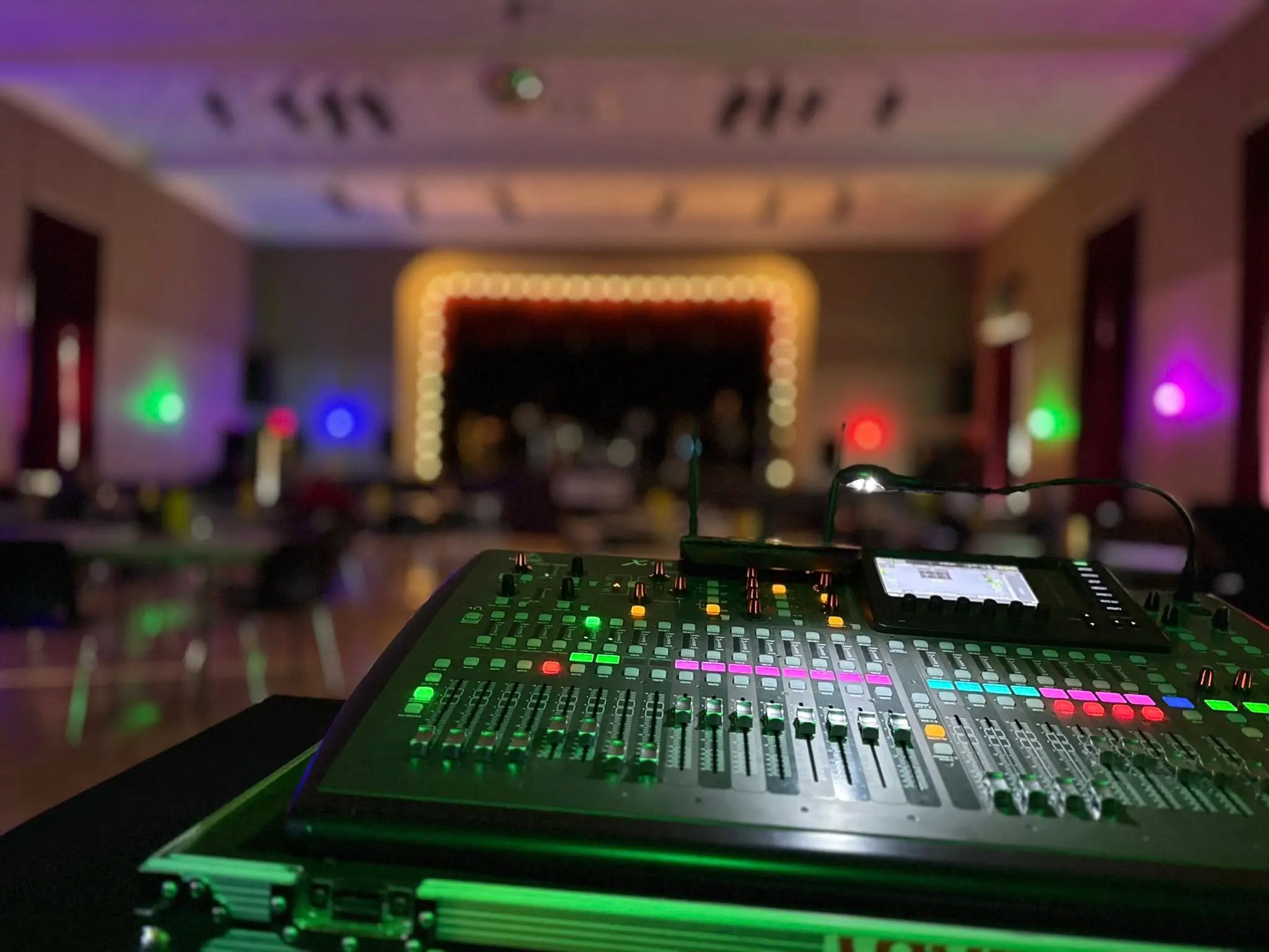 Look Music Services - Entertainment / DJ - Brandon, Manitoba (photo 1)
