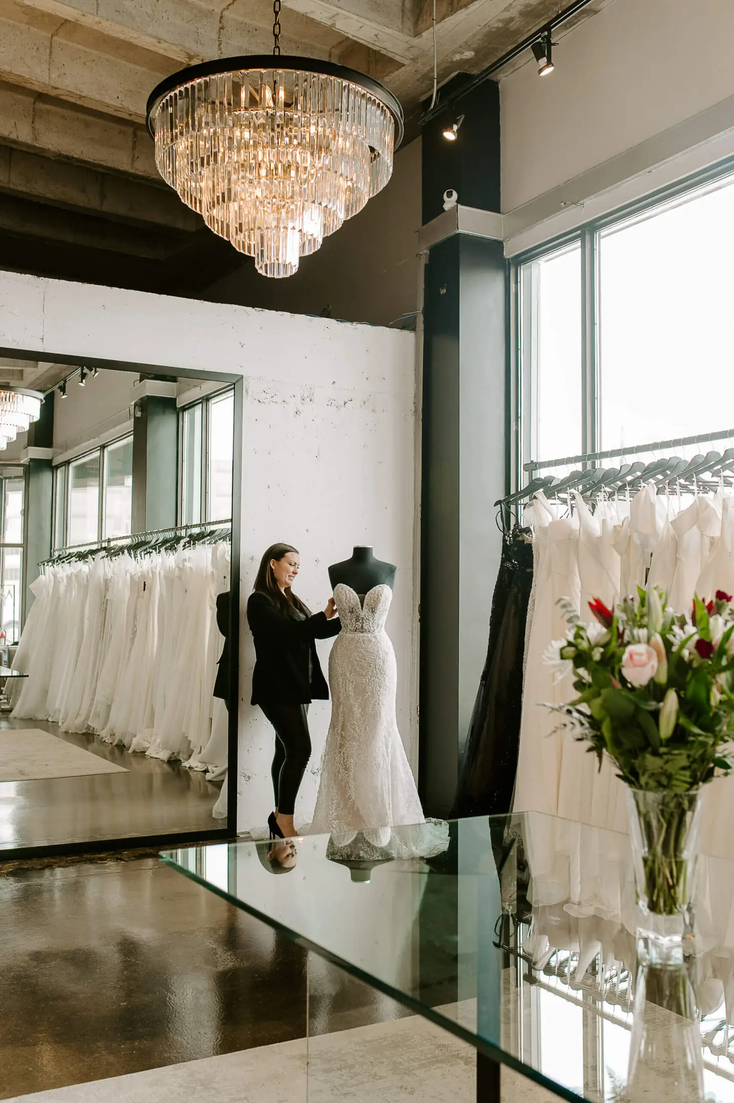 The White Gallery - Dresses / Boutique - Edmonton, Vancouver Island (photo 1)