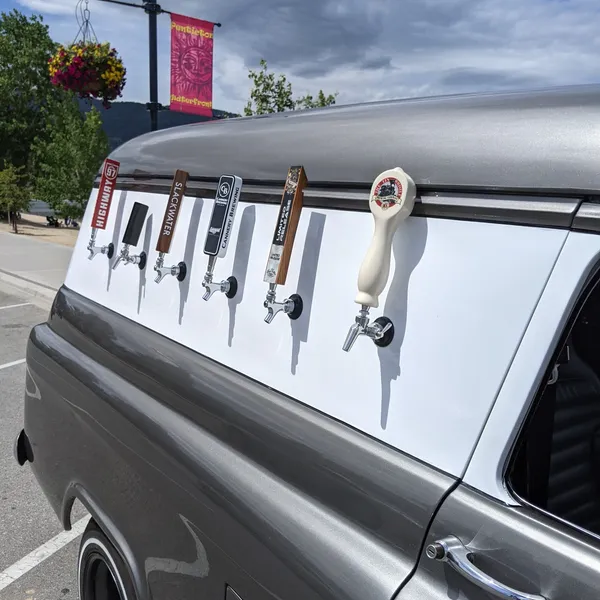 Utepils Supply — Bartending — Langley, Vancouver Island (photo 1)