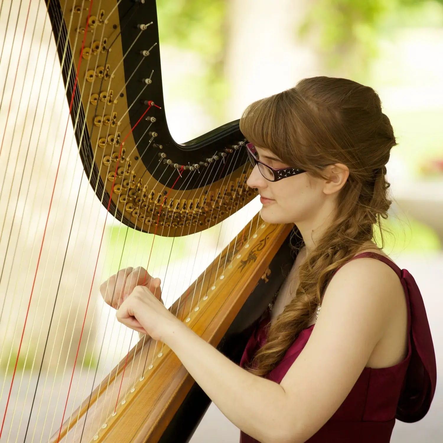 Samantha Ballard - Entertainment / DJ - Winnipeg, Manitoba (photo 2)