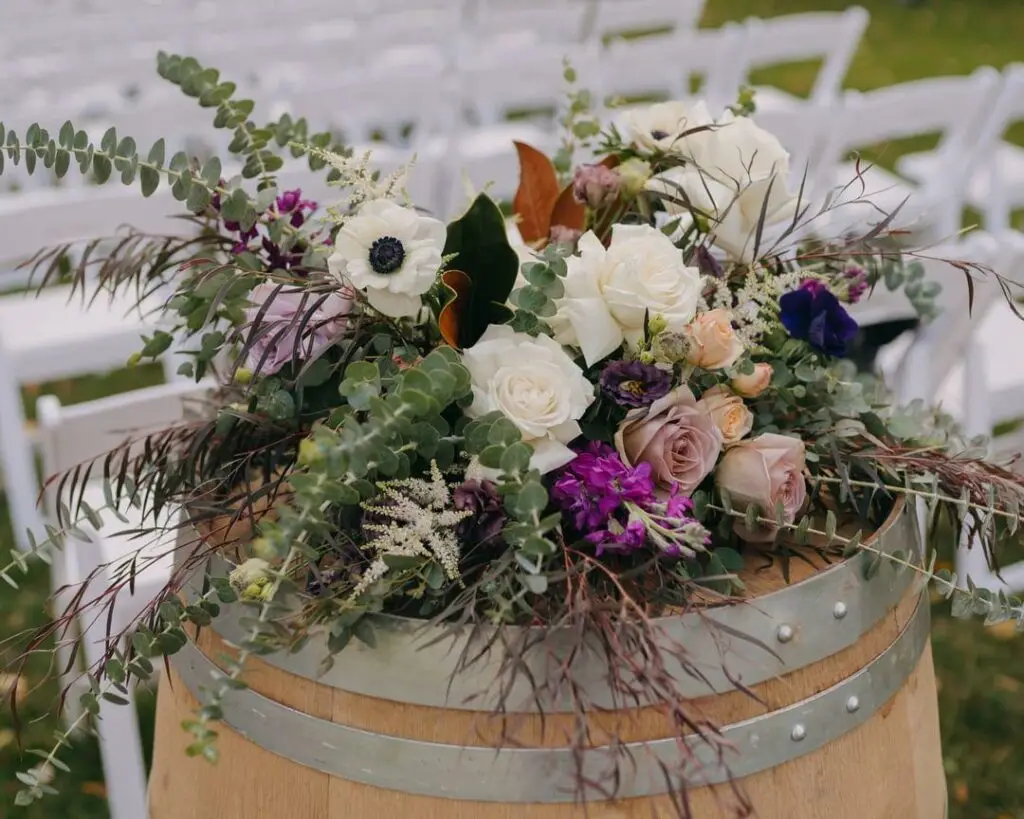 BLOOMDIGGITY - Florists - Lethbridge, Vancouver Island (photo 1)
