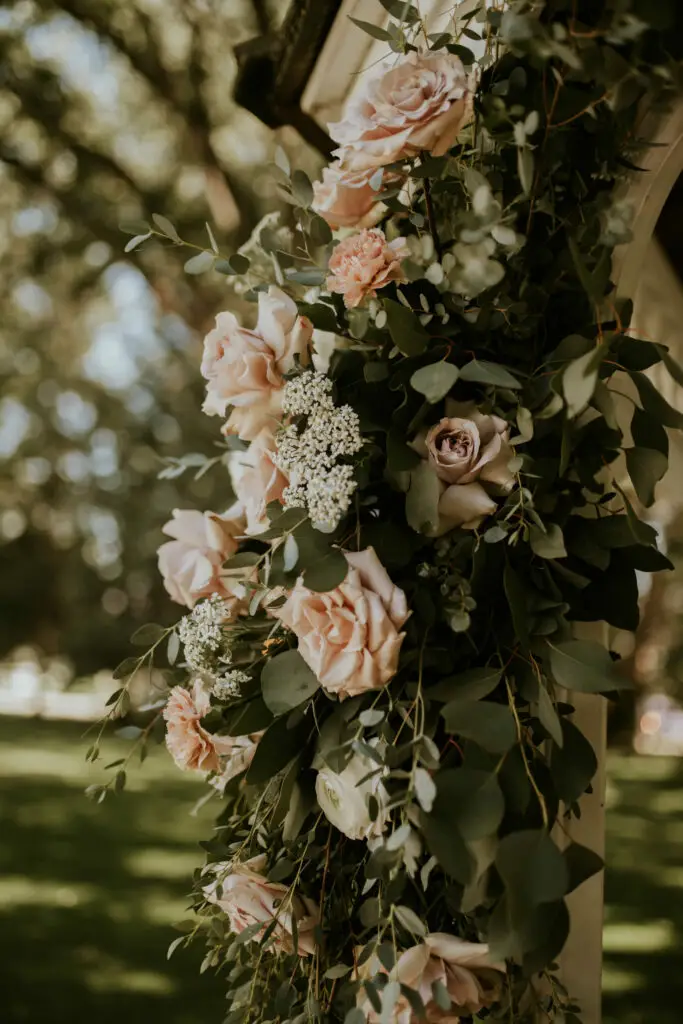 BLOOMDIGGITY - Florists - Lethbridge, Vancouver Island (photo 2)