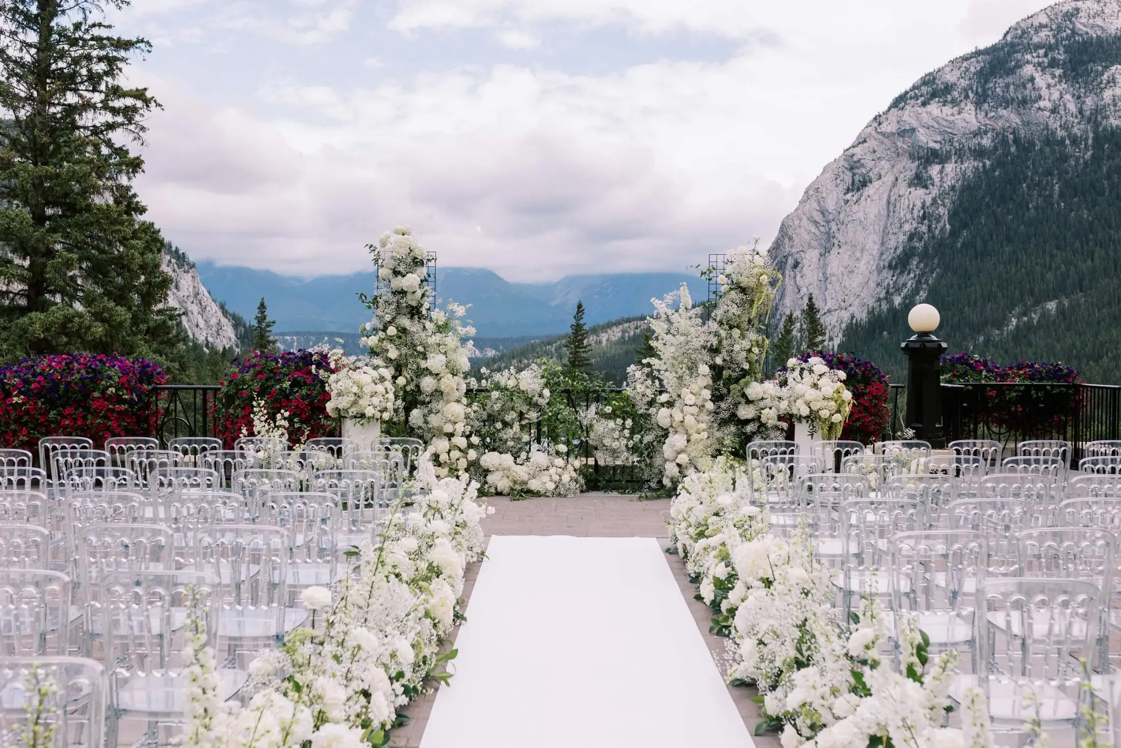 Moments by Madeleine - Wedding Planners / Coordinators - Banff, Alberta (photo 1)