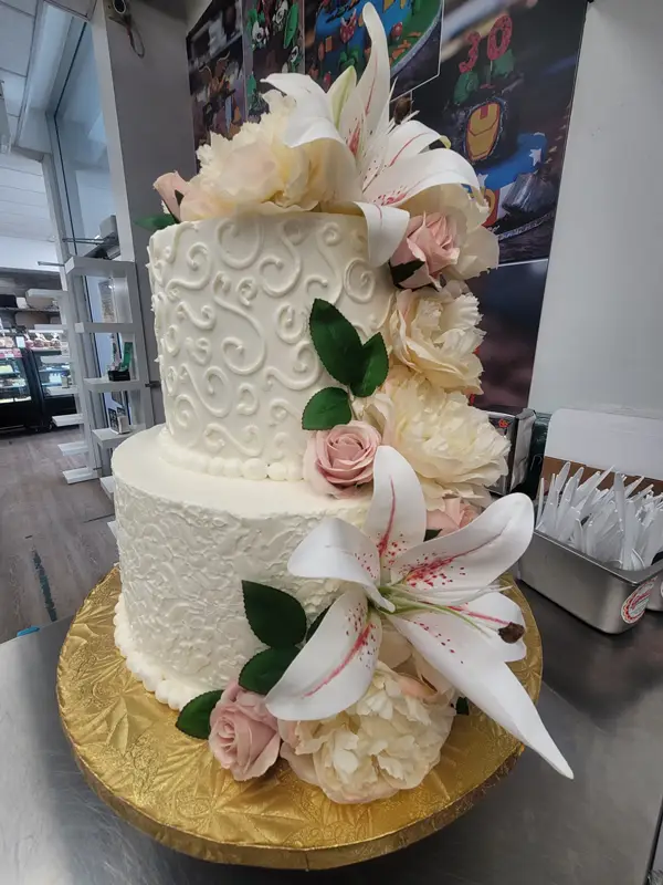Goodies Bake Shop - Cakes & Desserts - Winnipeg, Manitoba (photo 2)