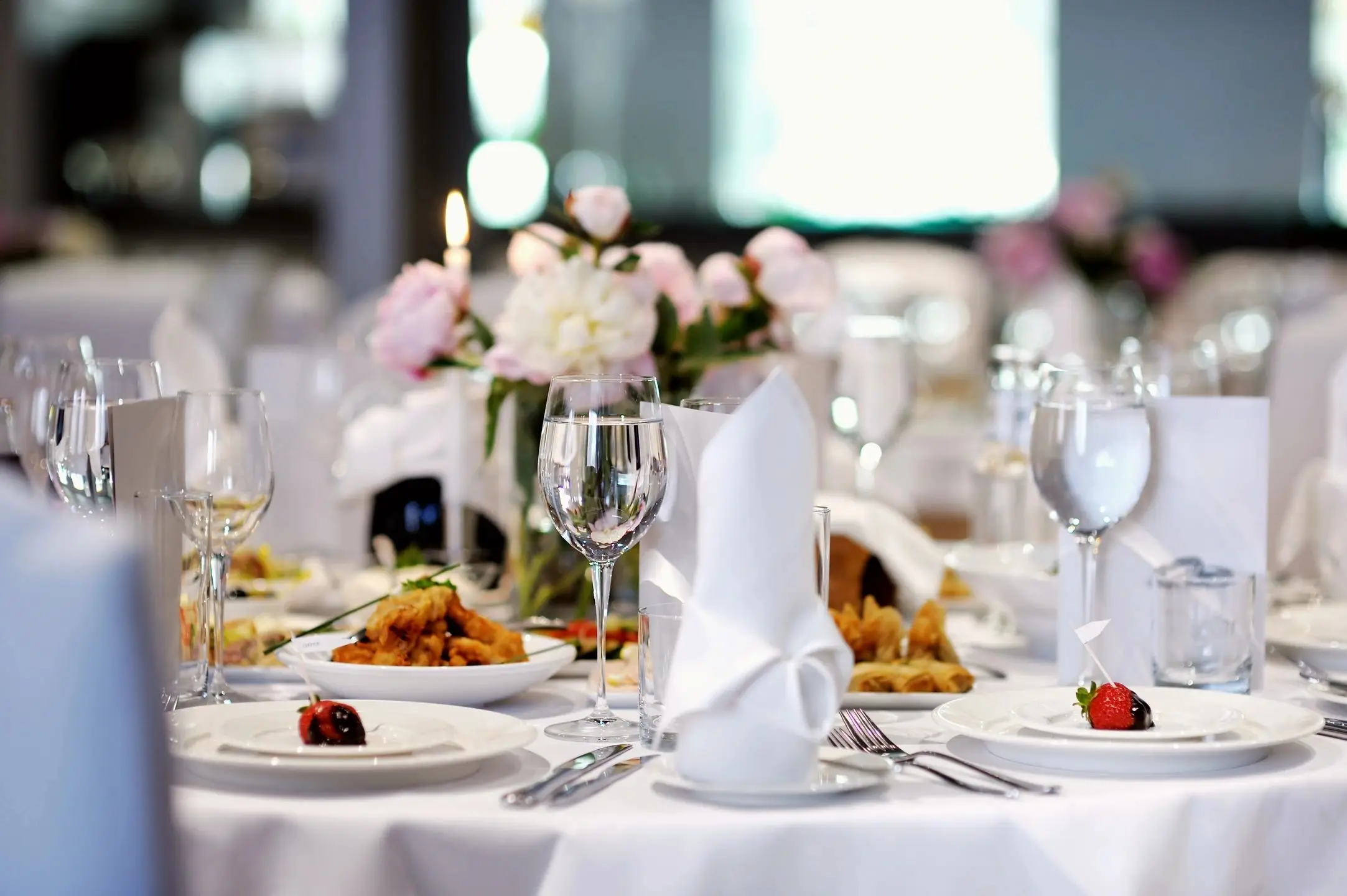Whiskey and Walnut - Wedding Planners / Coordinators - Oshawa & Durham, Vancouver Island (photo 1)