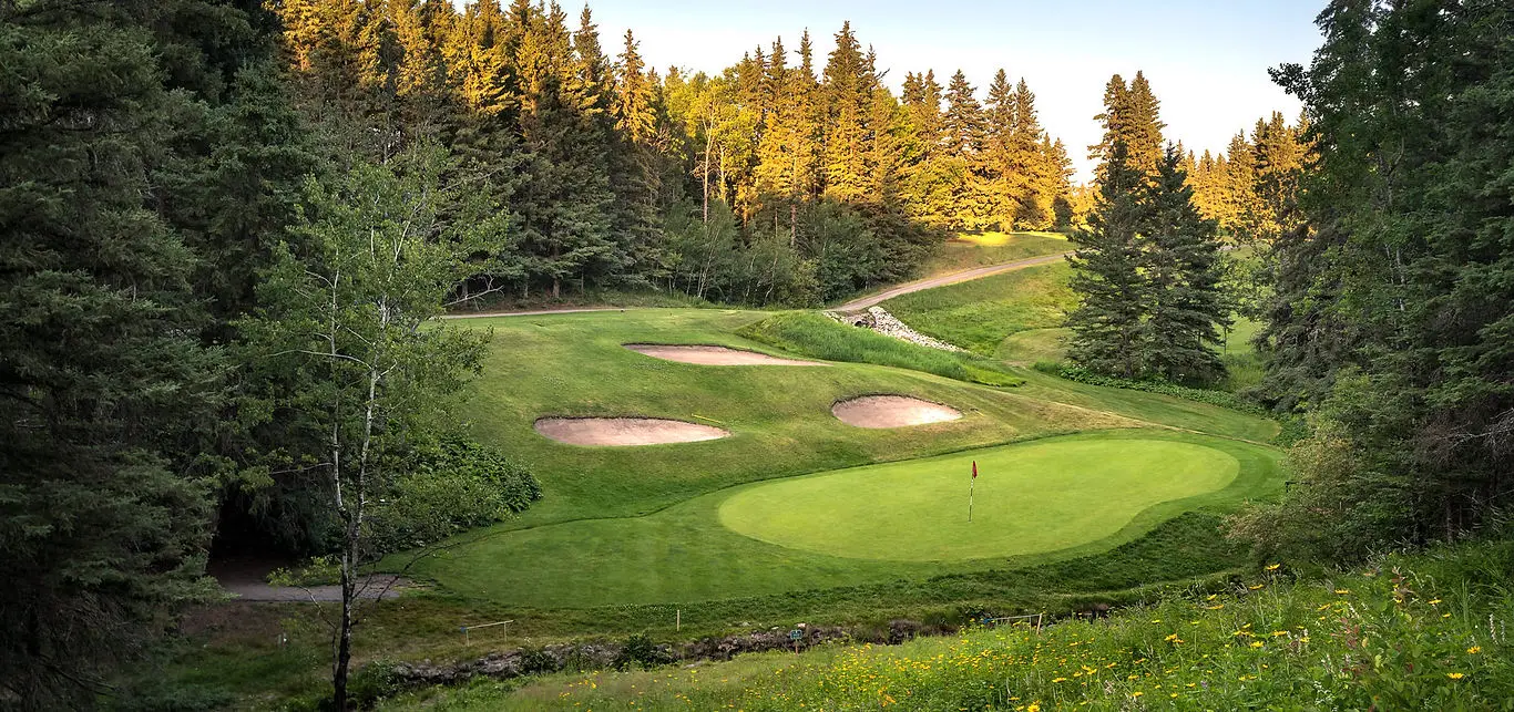 Clear Lake Golf Course - Venues - Riding Mountain & Dauphin, Manitoba (photo 1)