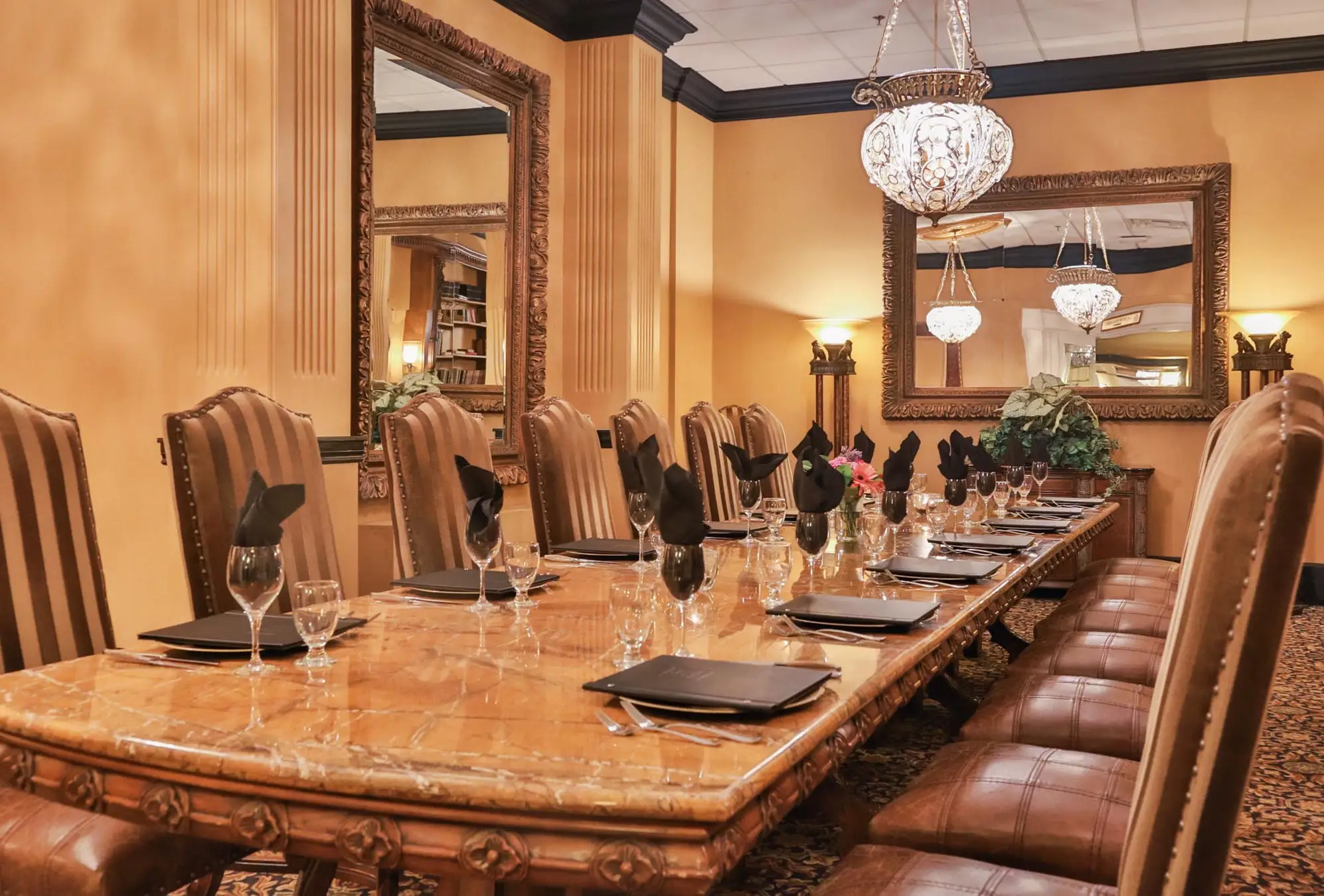 Grant Hall Hotel - Venues - Moose Jaw, Vancouver Island (photo 1)