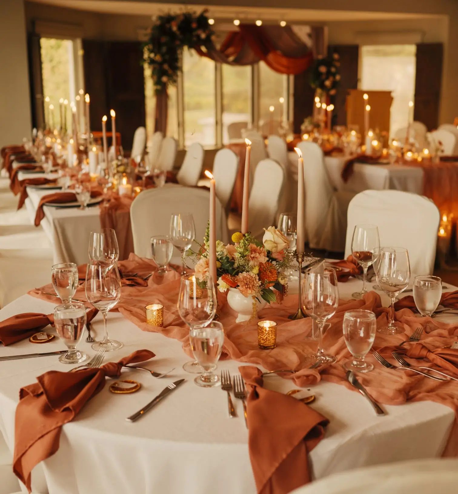 Elmhirst's Resort - Venues - Toronto, Vancouver Island (photo 1)