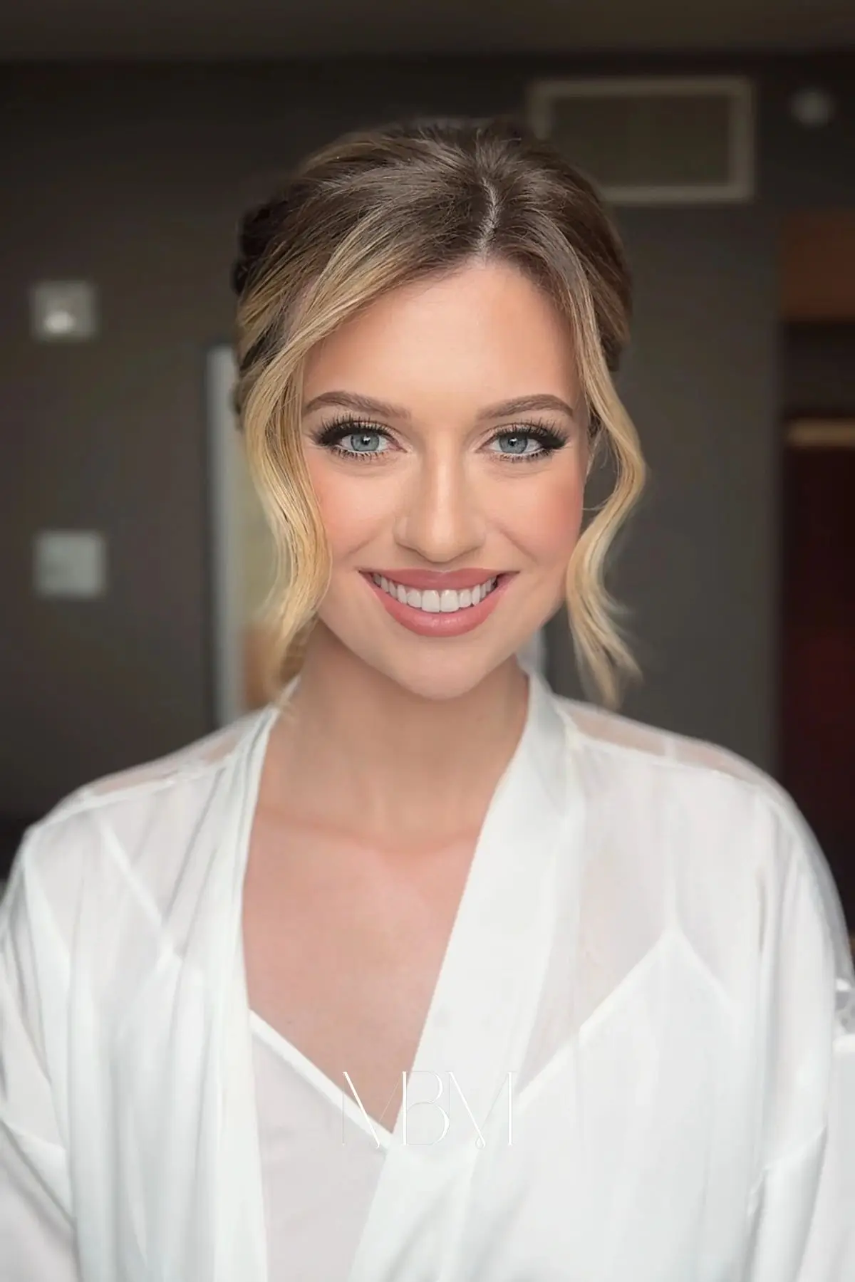Makeup by Mylynn - Makeup & Hair - Calgary, Vancouver Island (photo 5)