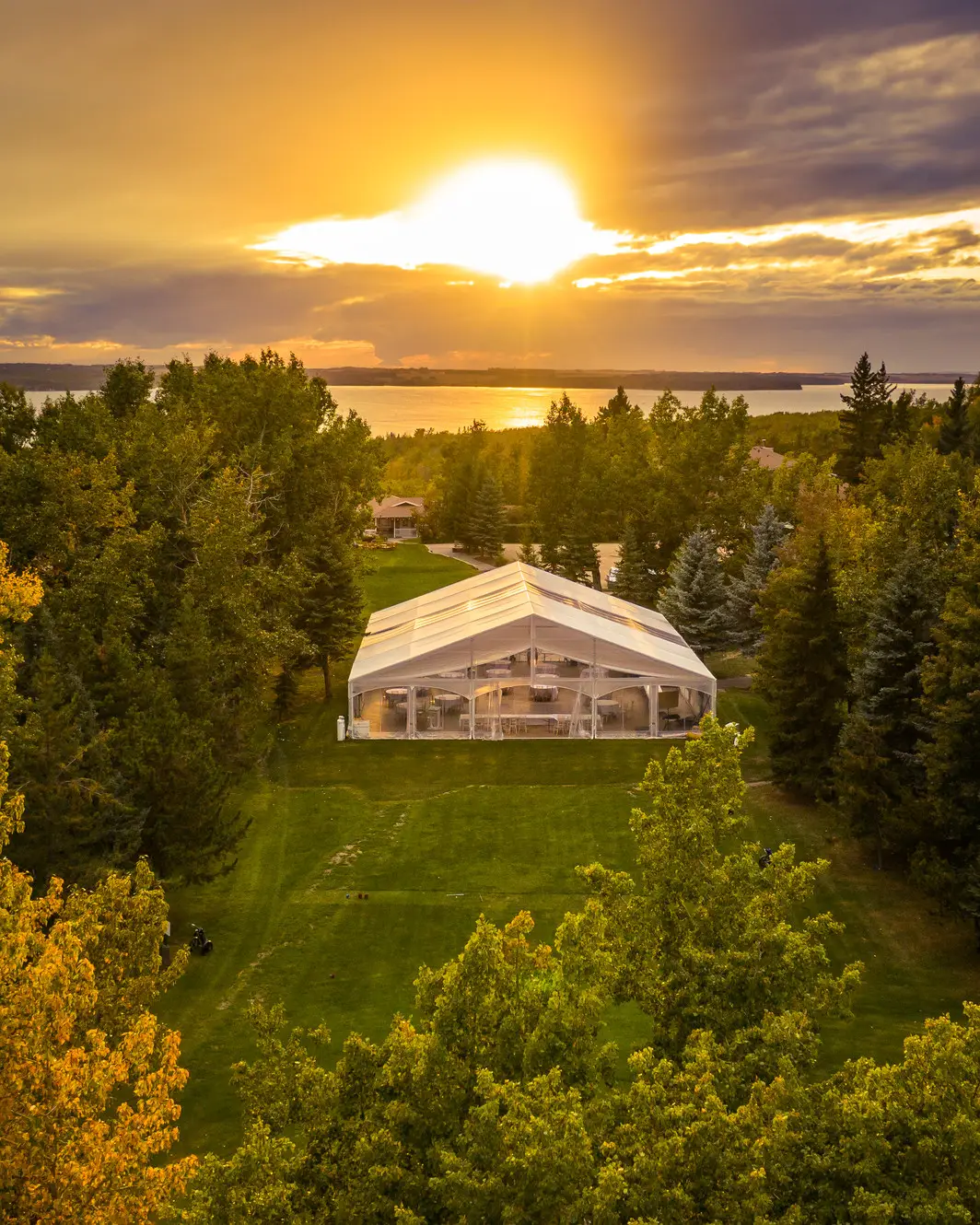 Hilltop Wedding Center - Venues - Red Deer, Vancouver Island (photo 1)