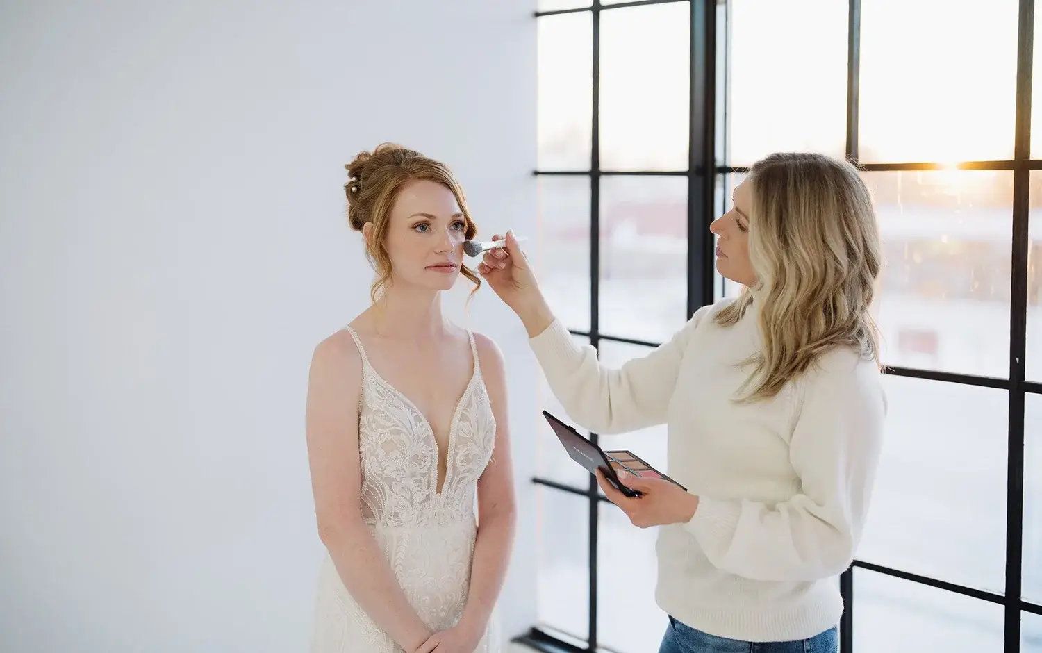 Lilies & Lace beauty co. - Makeup & Hair - Canmore, Vancouver Island (photo 2)