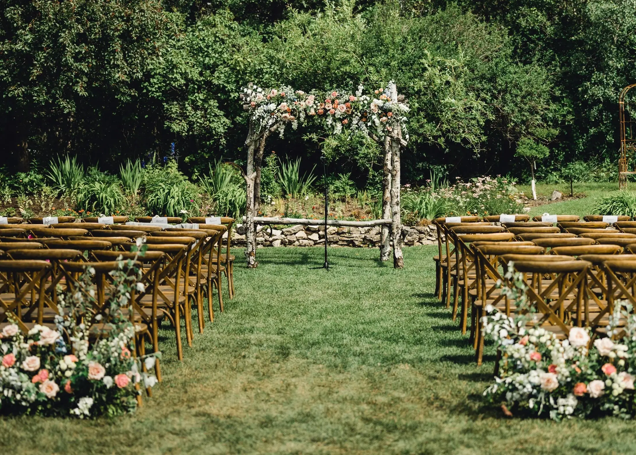 Pineridge Hollow - Venues - Winnipeg, Manitoba (photo 1)