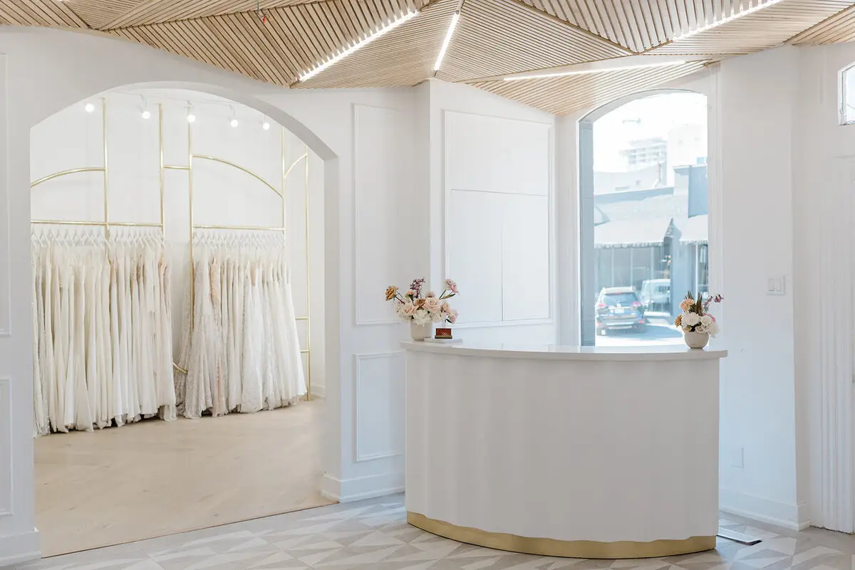 Sash + Bustle - Dresses / Boutique - Toronto, Vancouver Island (photo 4)
