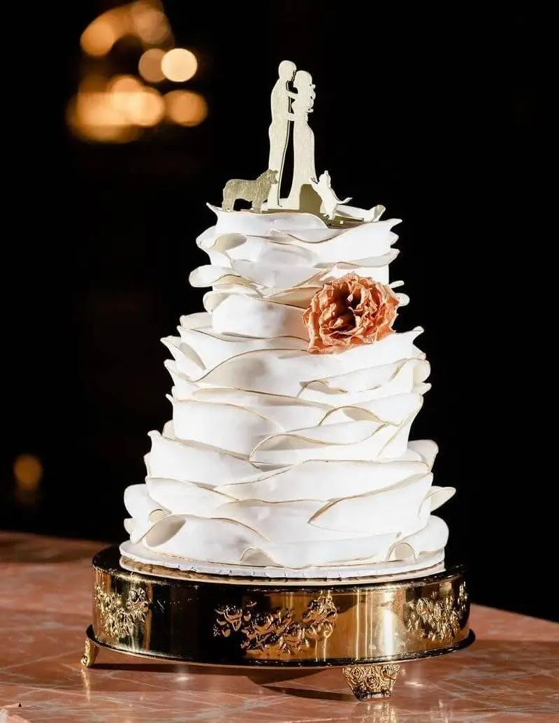 SWIRL Custom Cakes & Desserts - Cakes & Desserts - Calgary, Vancouver Island (photo 1)