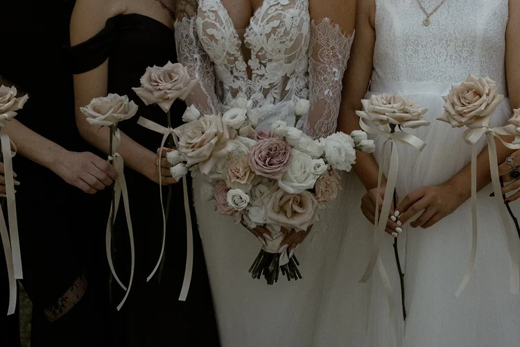 AJR Designs — Florists — Abbotsford, Vancouver Island (photo 3)