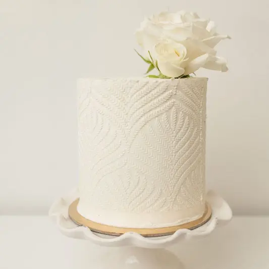 Queen City Cakes - Cakes & Desserts - Regina, Vancouver Island (photo 6)
