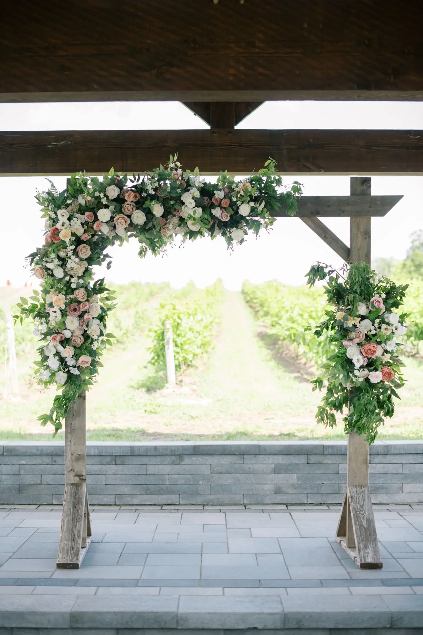 Diane M. Florals - Florists - Muskoka, Ontario (photo 1)