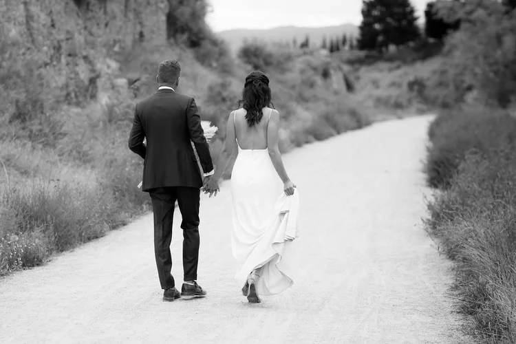 I DO Weddings and Events Okanagan - Wedding Planners / Coordinators - Kelowna, Vancouver Island (photo 4)
