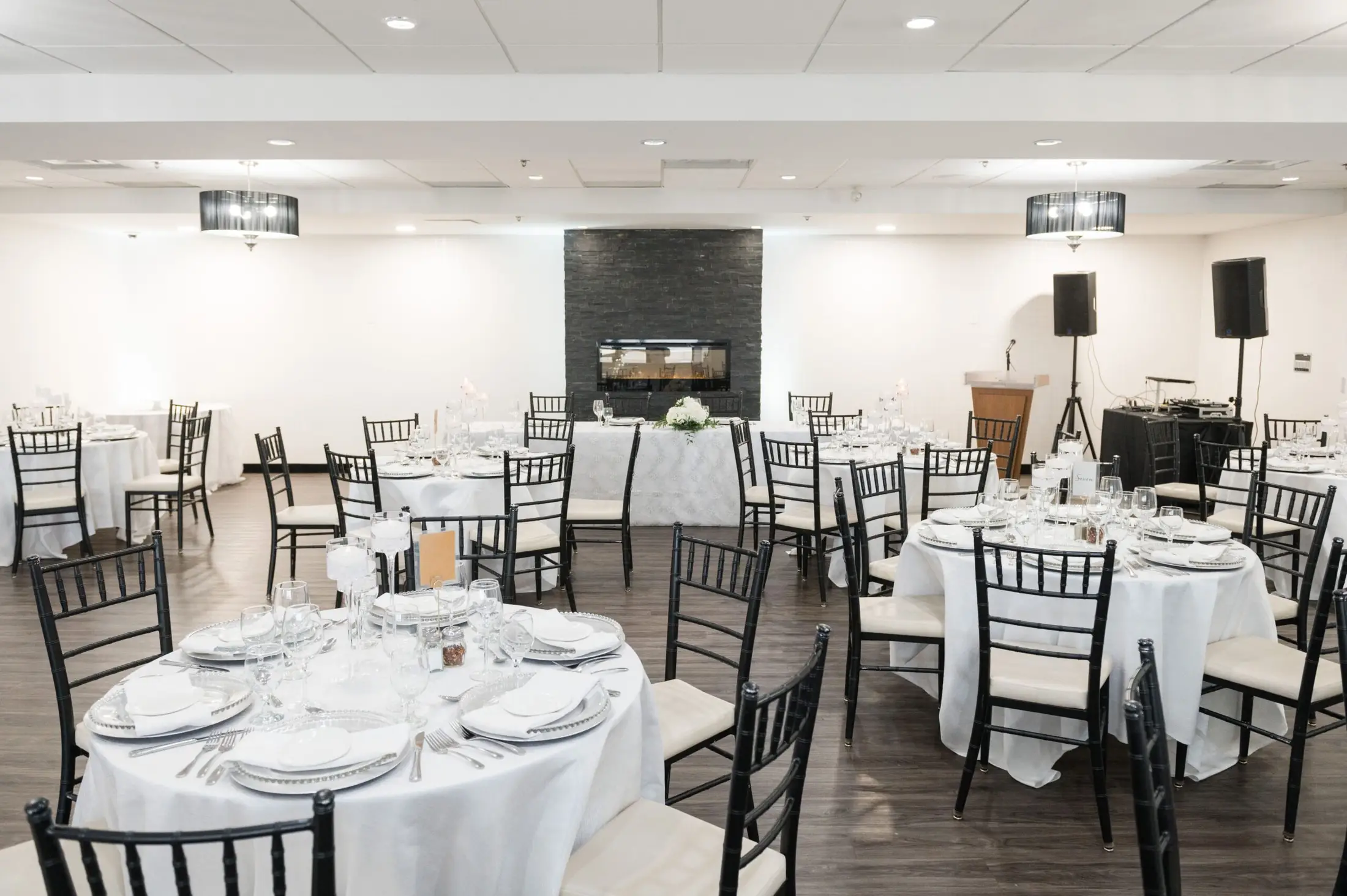 C Hotel Weddings - Venues - Toronto, Vancouver Island (photo 2)