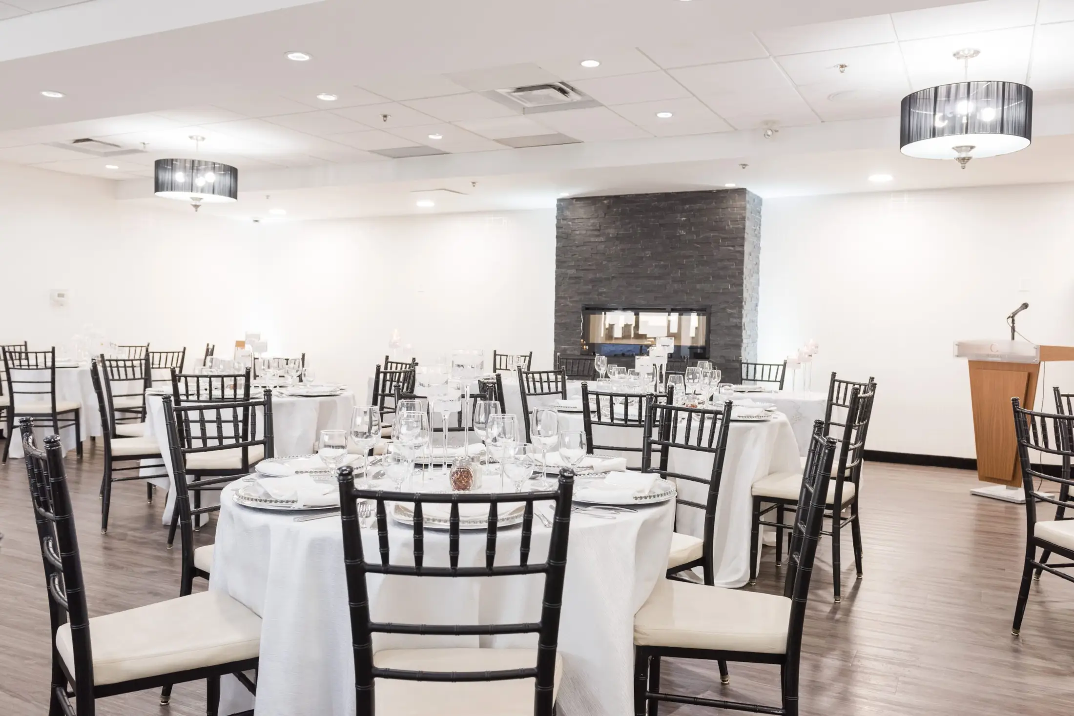 C Hotel Weddings - Venues - Toronto, Vancouver Island (photo 3)