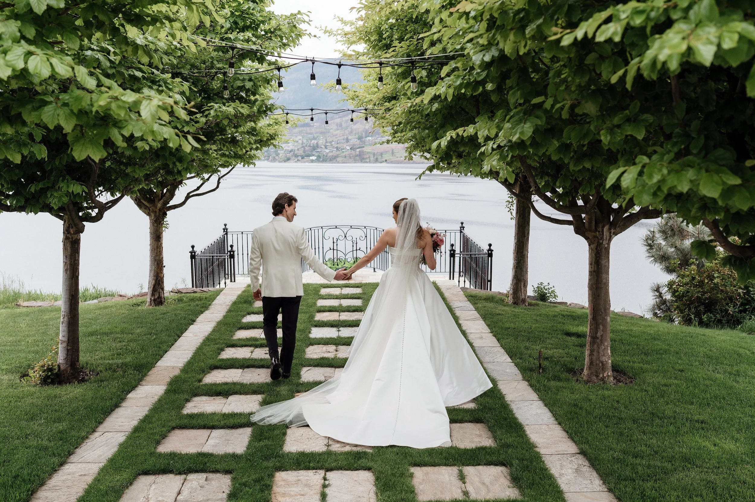 Day By Knight Events — Wedding Planners / Coordinators — Kelowna, Vancouver Island (photo 1)