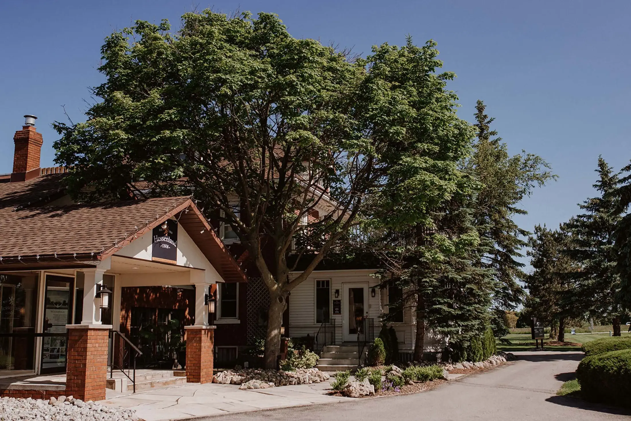 Hessenland Inn & Schatz Winery - Venues - London, Ontario (photo 2)