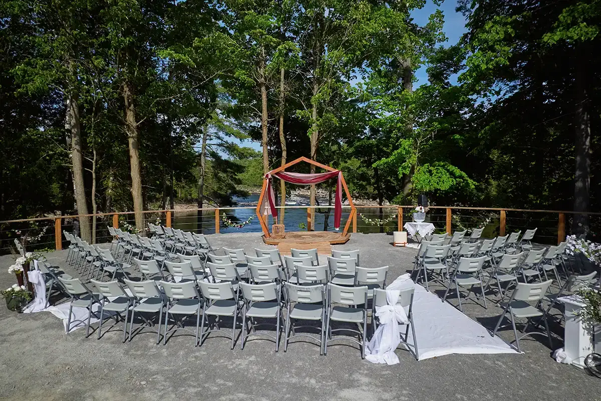 Ottawa River Barn - Venues - Ottawa, Vancouver Island (photo 2)
