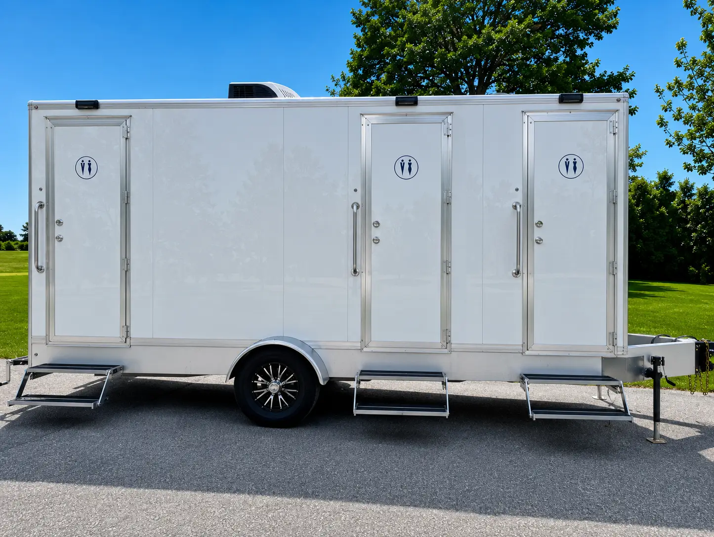 The Washroom Trailer Company - Rentals - Windsor, Vancouver Island (photo 4)