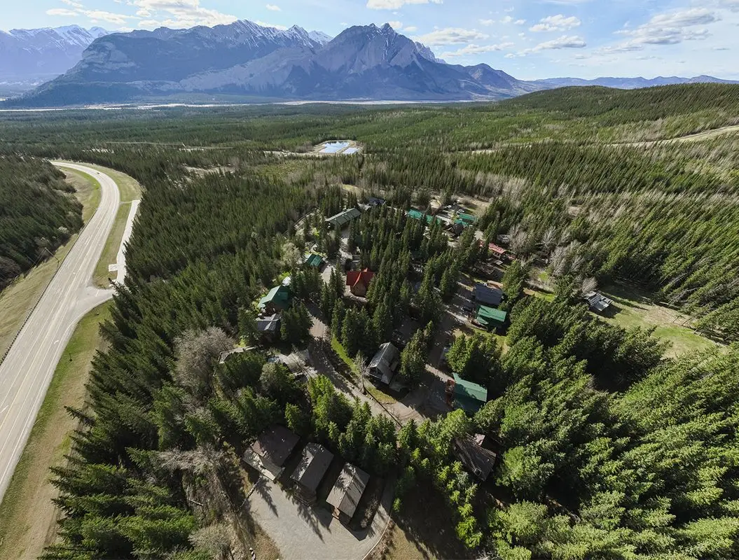 Overlander Mountain Lodge - Venues - Jasper, Vancouver Island (photo 5)