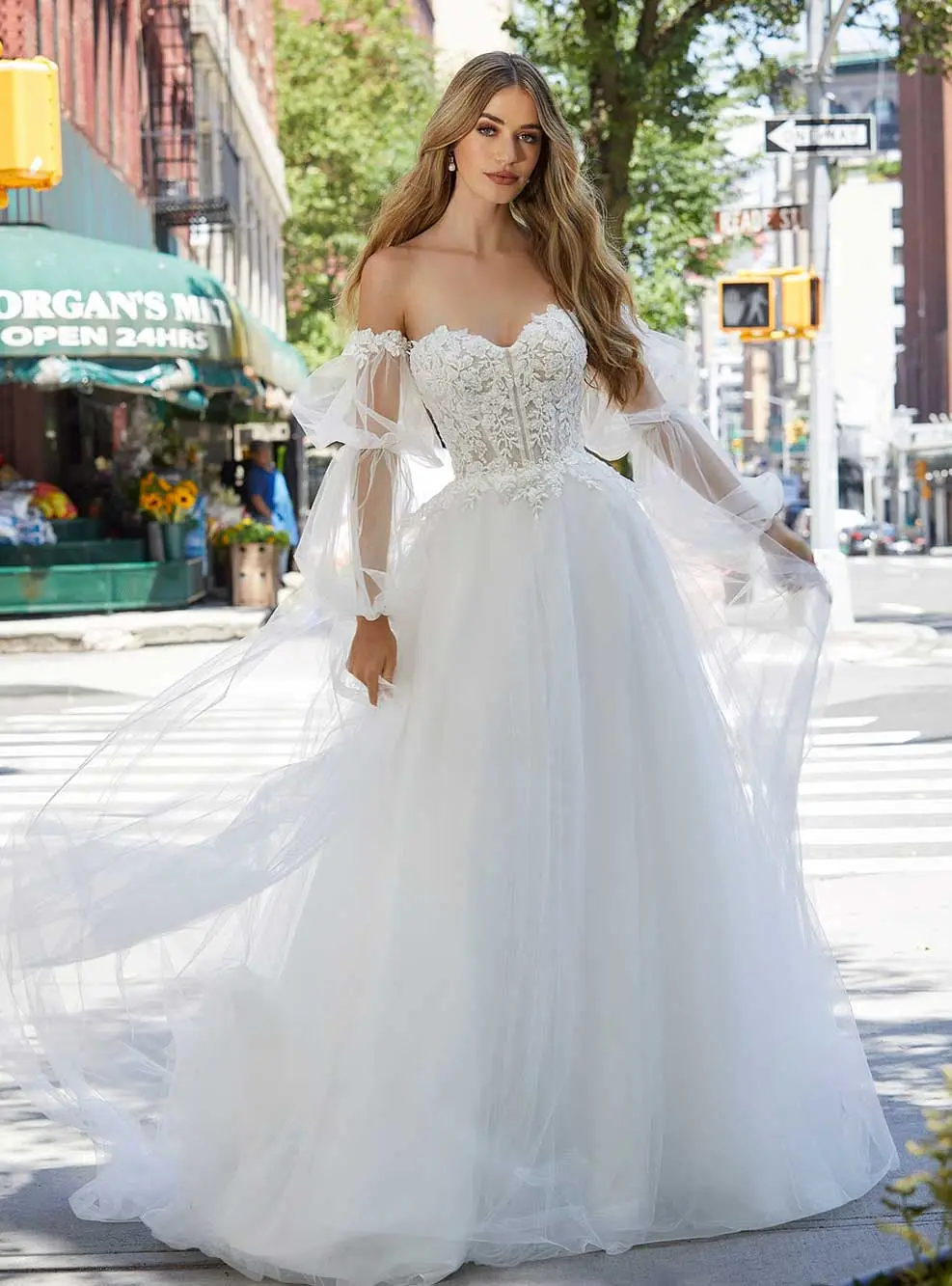 Newline Fashions & Bridal - Dresses / Boutique - Regina, Vancouver Island (photo 6)