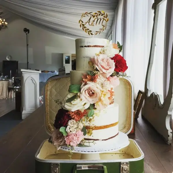 Indulge Café and Bakery - Cakes & Desserts - Winnipeg, Manitoba (photo 5)