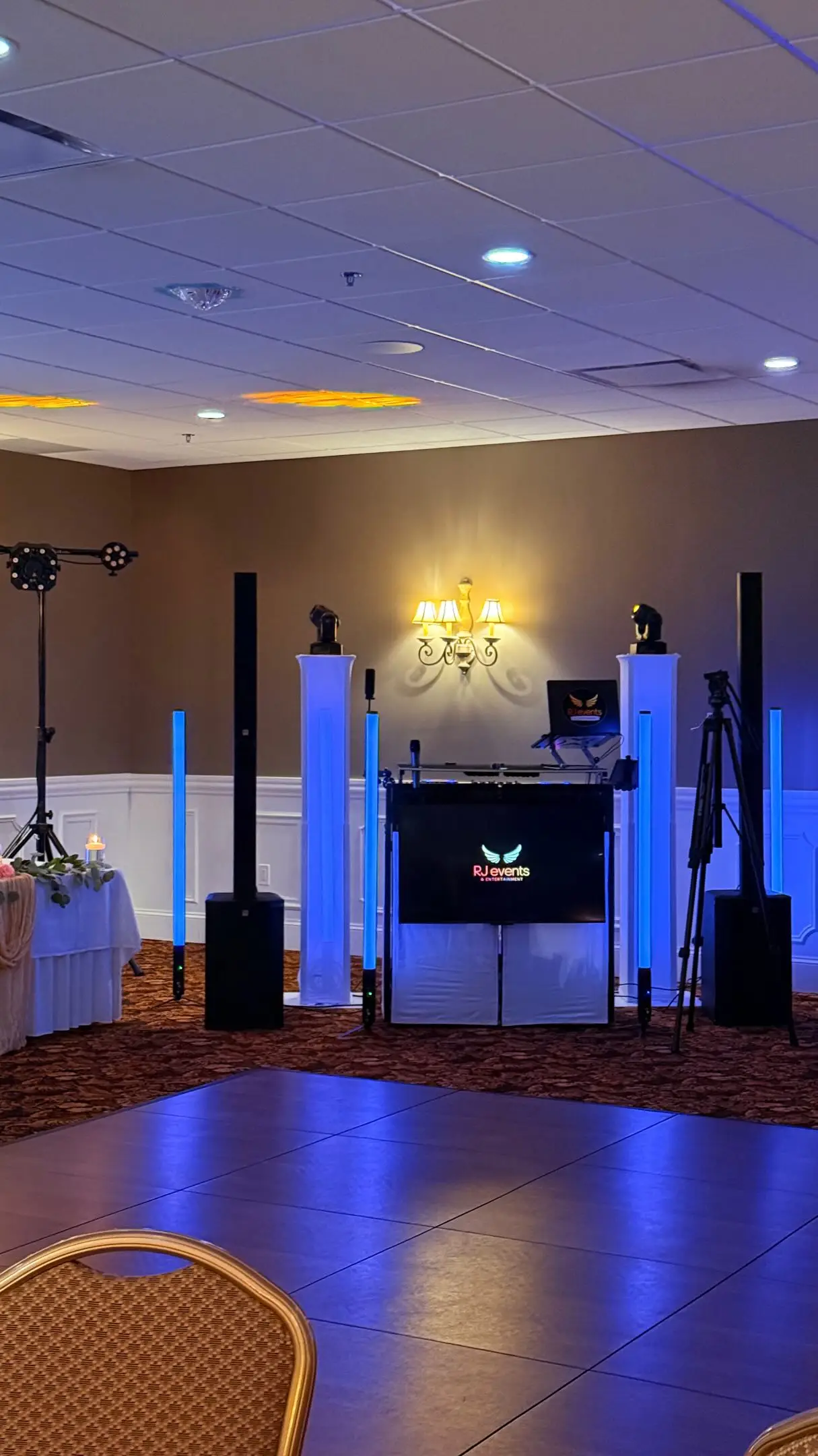 RJ Events & Entertainment - Entertainment / DJ - Regina, Vancouver Island (photo 1)