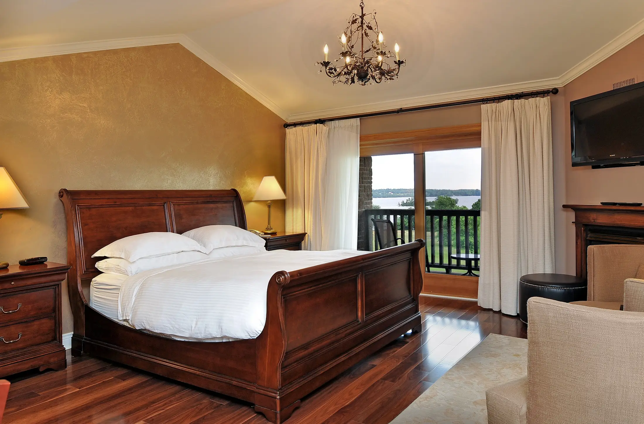 Eganridge Resort, Golf Club & Spa - Venues - Kawarthas & Peterborough, Ontario (photo 2)