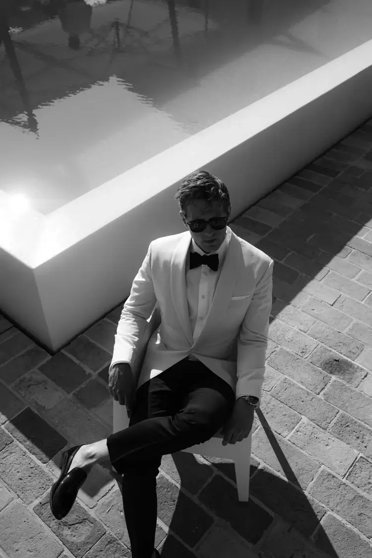 Atelier Suiting - Suits - Calgary, Vancouver Island (photo 3)