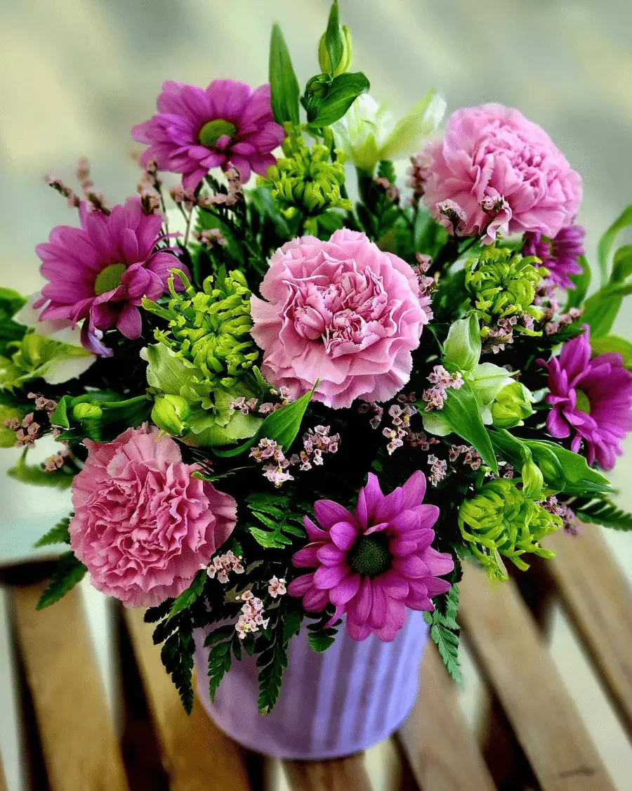 Brady's House of Flowers - Florists - Estevan & Weyburn, Vancouver Island (photo 9)
