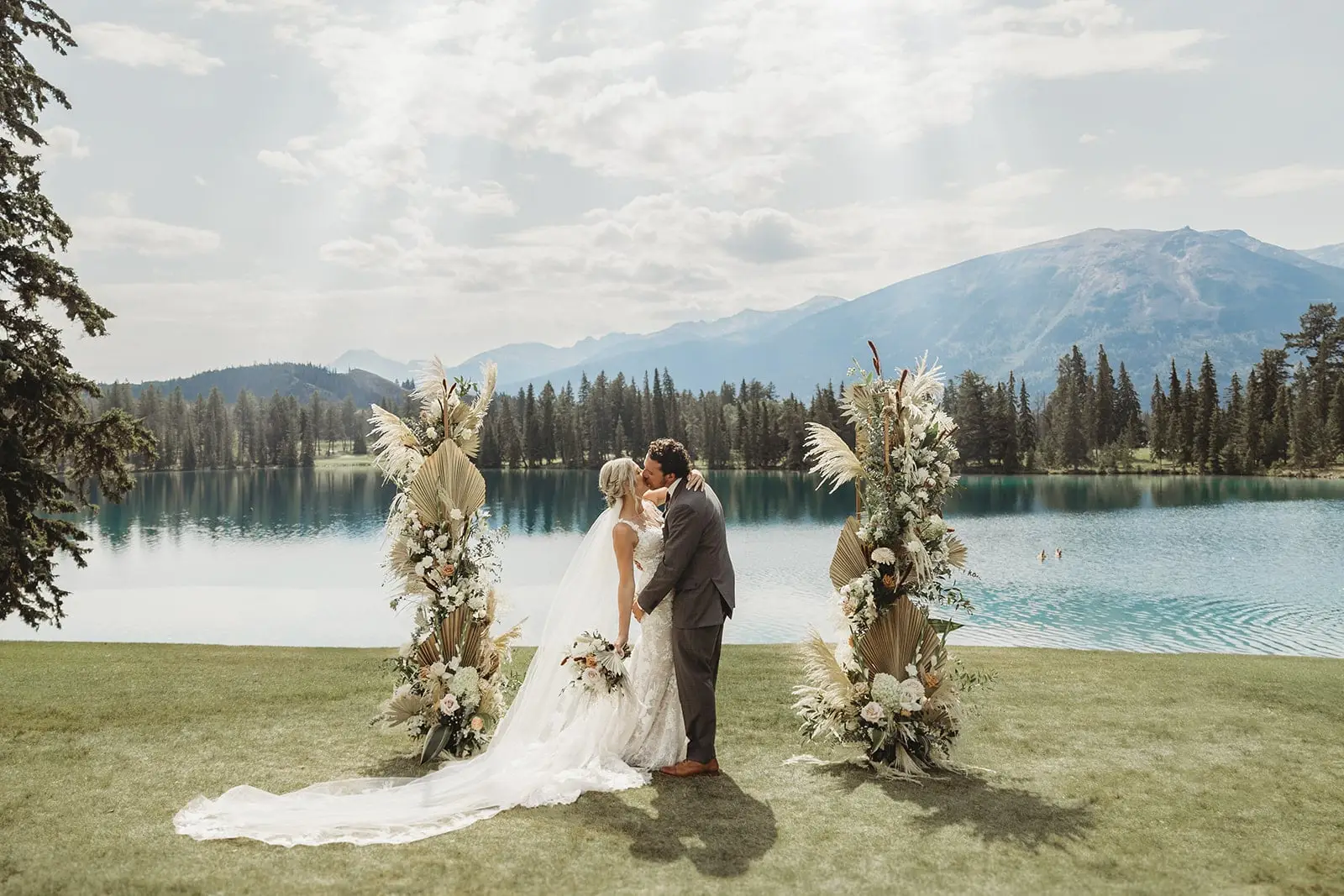 Fairmont Jasper Park Lodge - Venues - Jasper, Vancouver Island (photo 1)