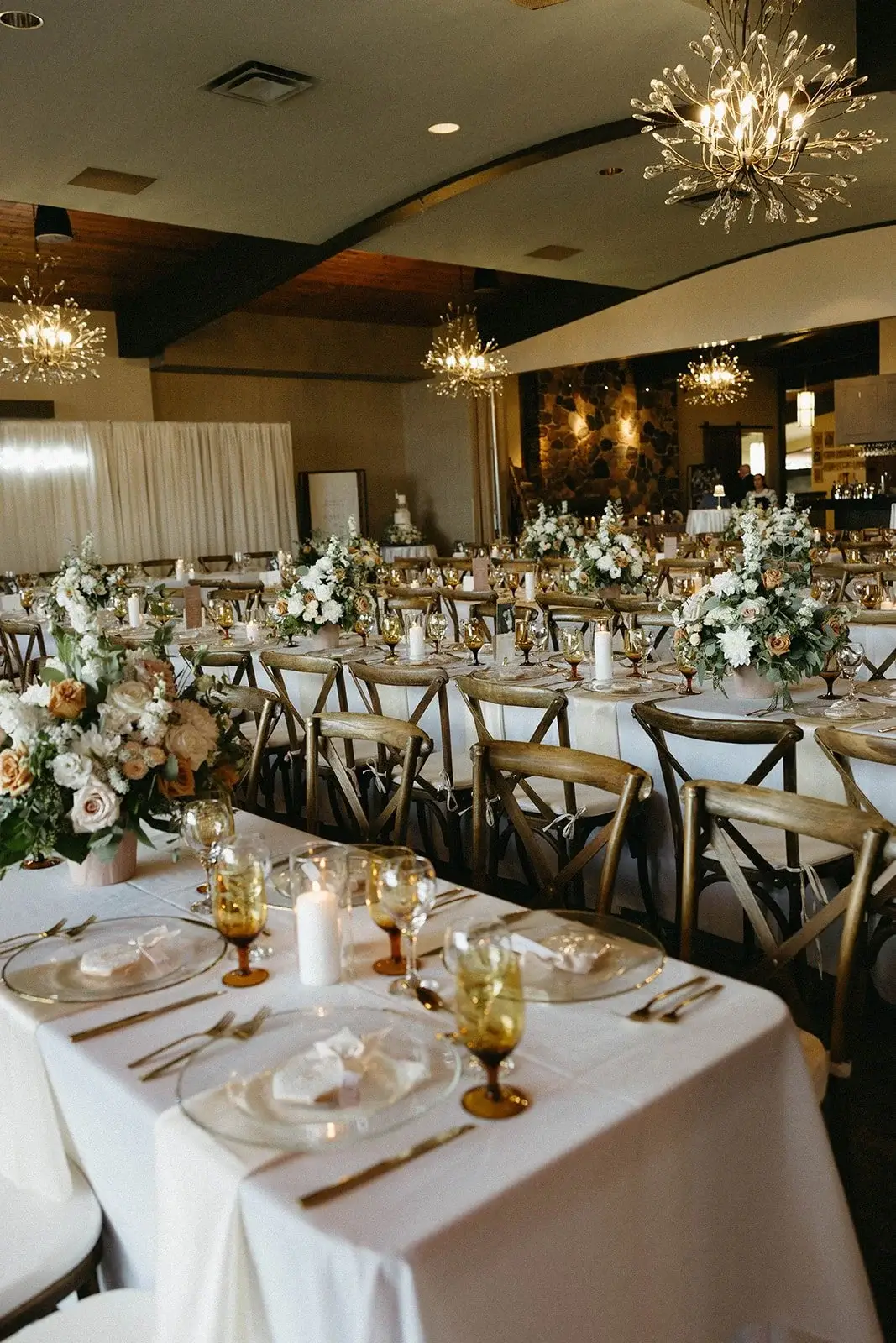 Ele & Co. - Wedding Planners / Coordinators - Regina, Vancouver Island (photo 4)
