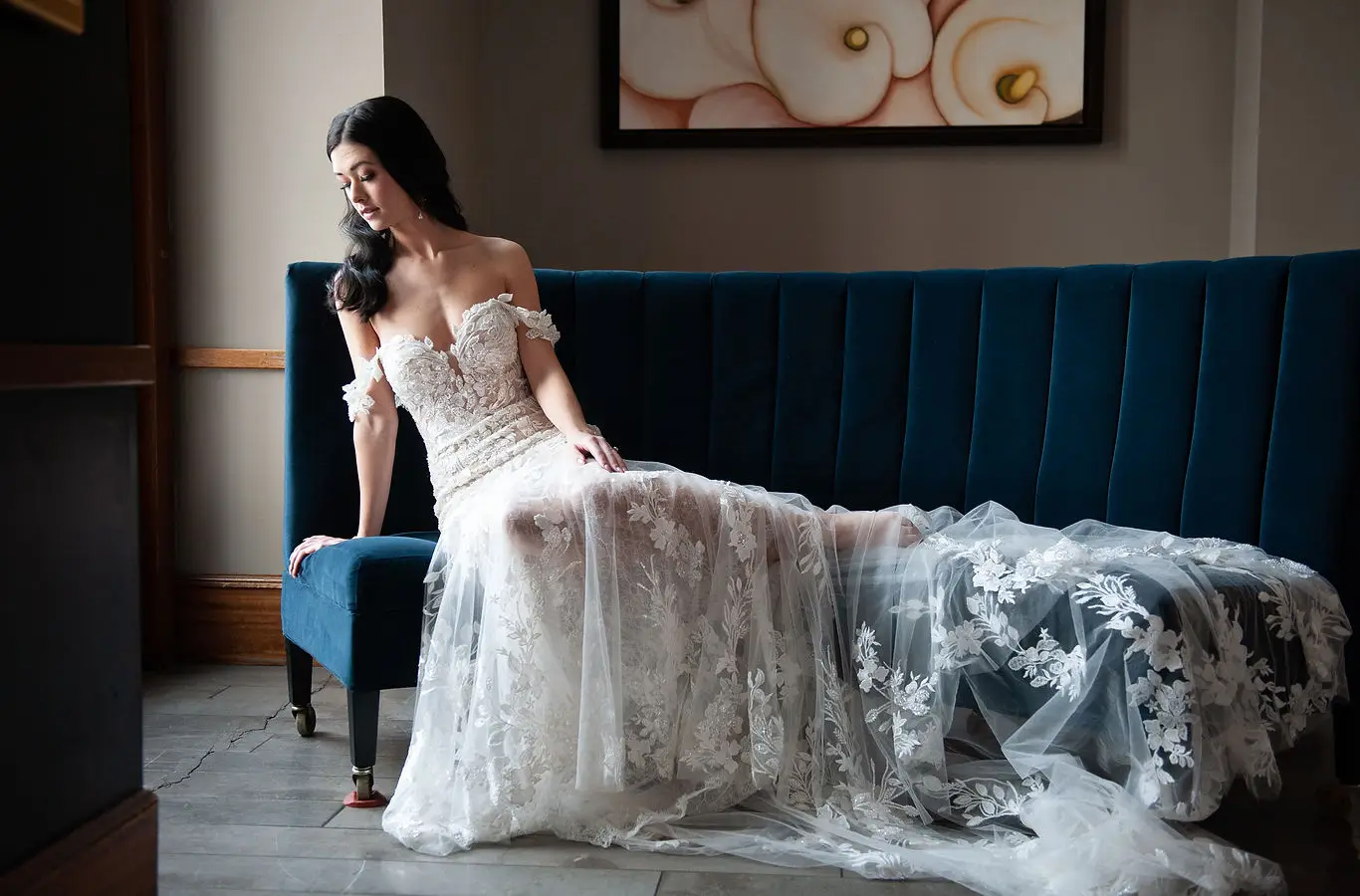 Cameo & Cufflinks - Dresses / Boutique - Calgary, Alberta (photo 1)