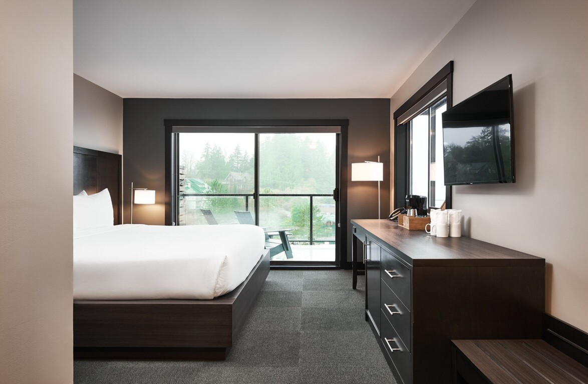 Tofino Resort + Marina