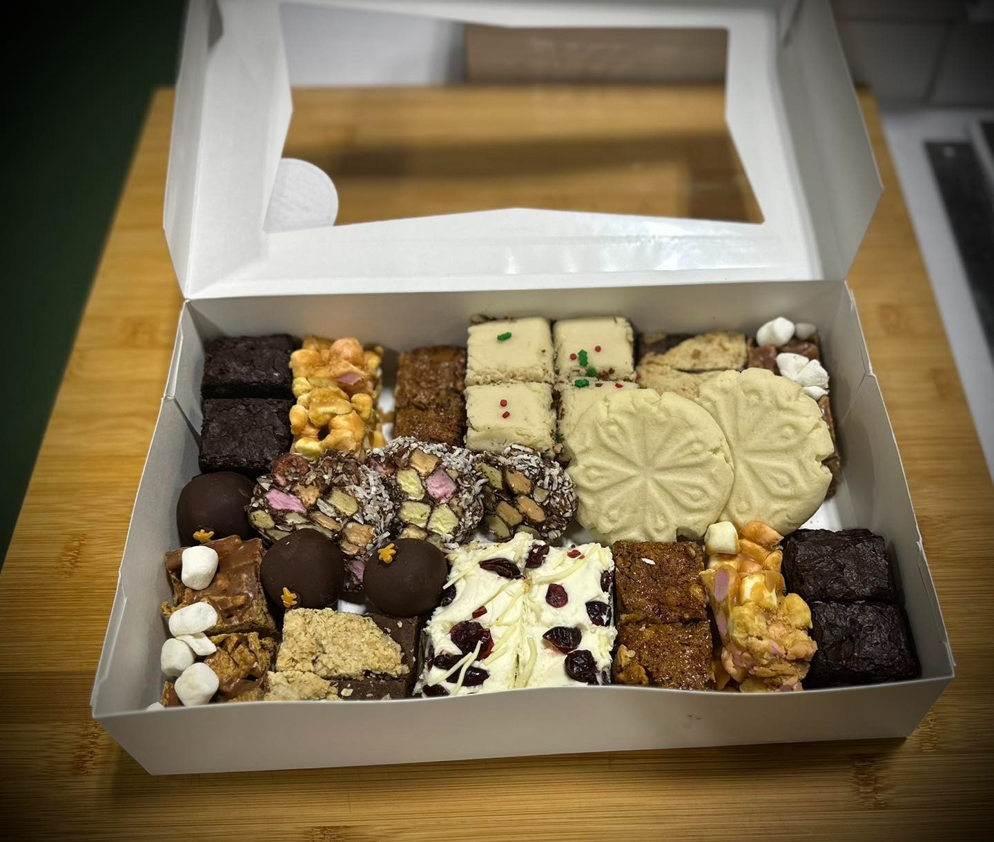 Cheeky Treats — Cakes & Desserts — Victoria, Vancouver Island (photo 5)