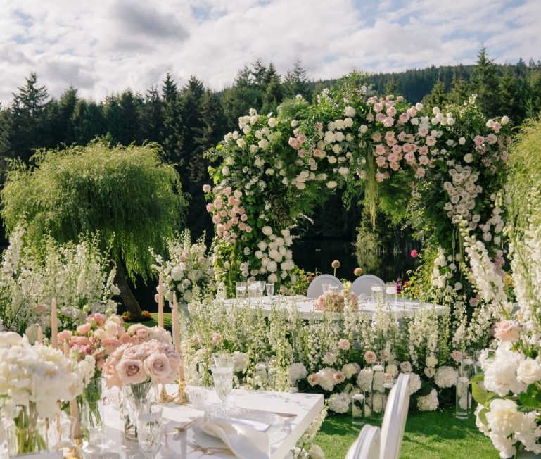 Dushan Flowers — Florists — Langley, Vancouver Island (photo 1)