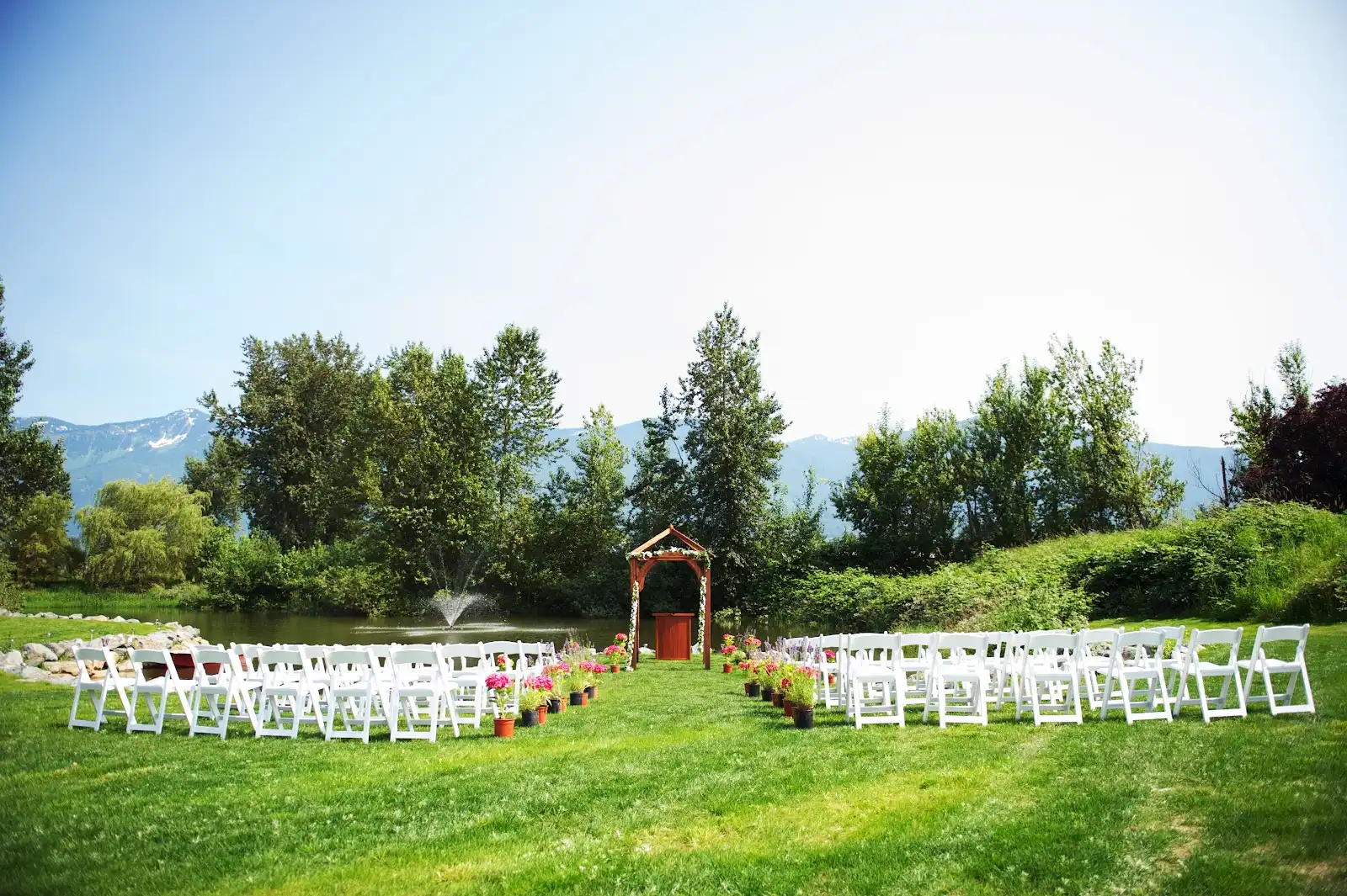 Shelbys Pond Wedding Venue — Venues — Chilliwack, Vancouver Island (photo 5)