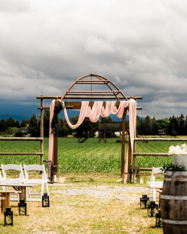 Hopcott Weddings — Venues — Maple Ridge, Vancouver Island (photo 3)